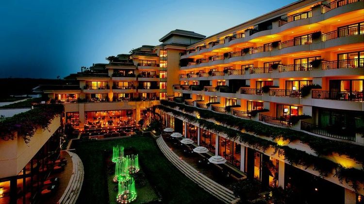 Vivanta by Taj Surajkund Exterior