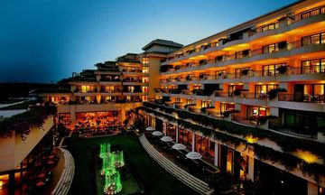 Vivanta by Taj Surajkund