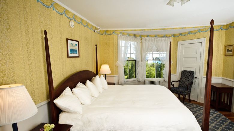 <b>Asticou Inn Room</b>. Images powered by <a href="https://www.leonardoworldwide.com/" title="Leonardo Worldwide" target="_blank">Leonardo</a>.