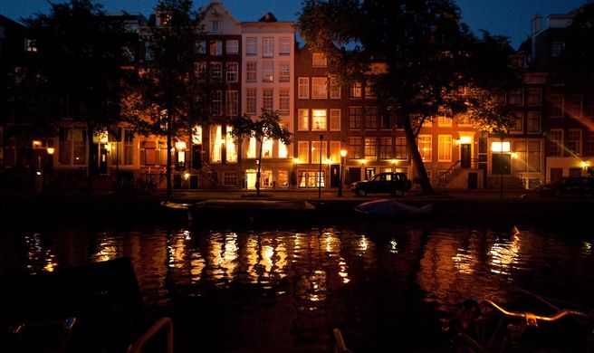 Ambassade Hotel Exterior