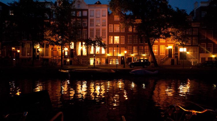 Ambassade Hotel Exterior