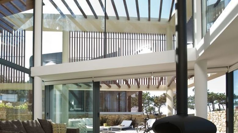 <b>Areias do Seixo Room</b>. Images powered by <a href="https://www.leonardoworldwide.com/" title="Leonardo Worldwide" target="_blank">Leonardo</a>.