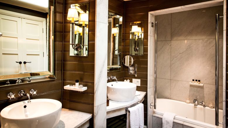 <b>Eichardts Private Hotel Room</b>. Images powered by <a href="https://www.leonardoworldwide.com/" title="Leonardo Worldwide" target="_blank">Leonardo</a>.