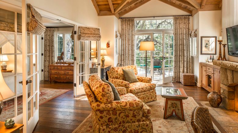 <b>San Ysidro Ranch Suite</b>. Images powered by <a href="https://www.leonardoworldwide.com/" title="Leonardo Worldwide" target="_blank">Leonardo</a>.