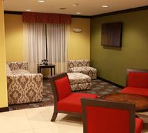 Holiday Inn Express & Stes Detroit North Lobby