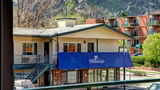Boulder University Inn Exterior