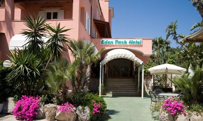 Hotel Eden Park Exterior