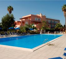 Hotel Eden Park Pool