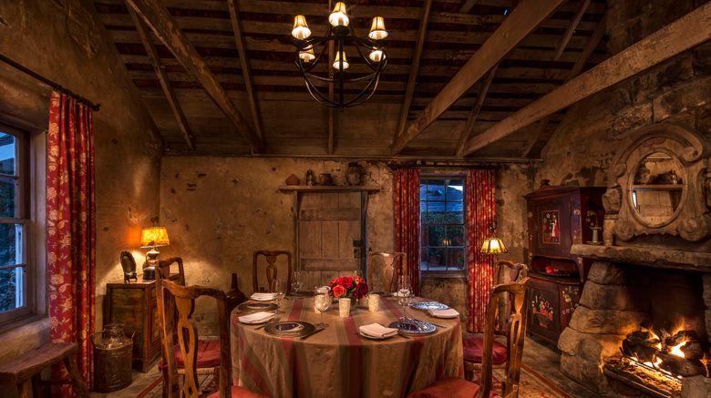 <b>San Ysidro Ranch Ballroom</b>. Images powered by <a href="https://www.leonardoworldwide.com/" title="Leonardo Worldwide" target="_blank">Leonardo</a>.