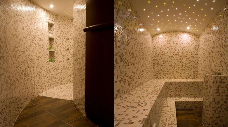 <b>Le Chateau d'Ouchy Hotel Spa</b>. Images powered by <a href="https://www.leonardoworldwide.com/" title="Leonardo Worldwide" target="_blank">Leonardo</a>.