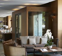 Samaria Hotel Lobby