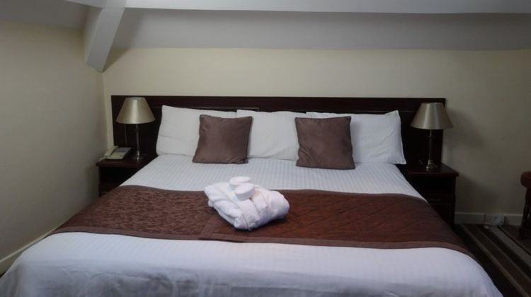 Waverley Hotel Room