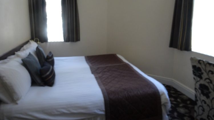 Waverley Hotel Room