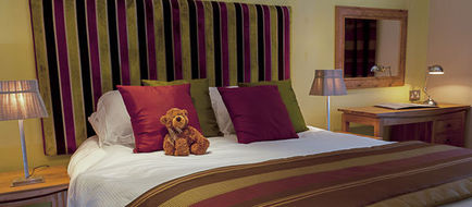 Clarence Court Hotel Room