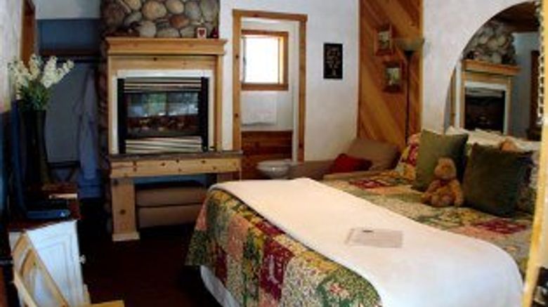 <b>Heavenly Valley Lodge Suite</b>. Images powered by <a href="https://www.leonardoworldwide.com/" title="Leonardo Worldwide" target="_blank">Leonardo</a>.