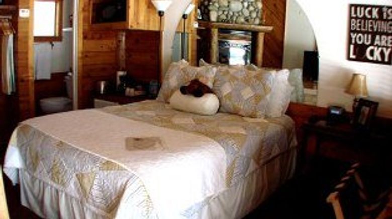 <b>Heavenly Valley Lodge Suite</b>. Images powered by <a href="https://www.leonardoworldwide.com/" title="Leonardo Worldwide" target="_blank">Leonardo</a>.