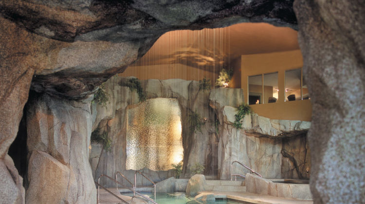 Tigh-Na-Mara Seaside Spa Resort Spa