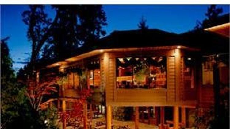 Tigh-Na-Mara Seaside Spa Resort Restaurant