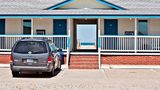 Dolphin Oceanfront Motel Exterior