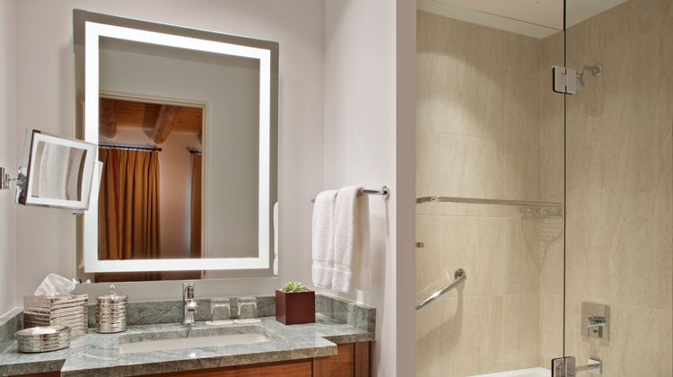 Rosewood Inn of the Anasazi Room