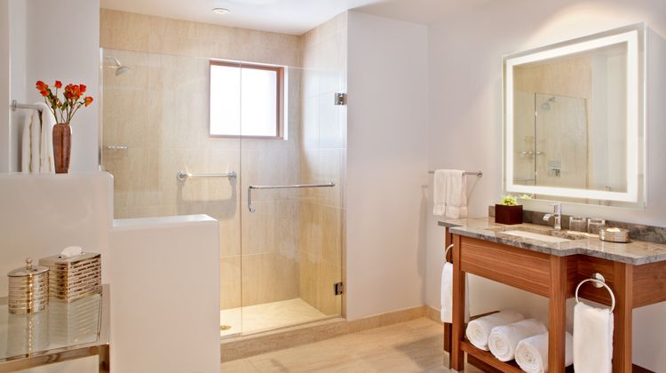 Rosewood Inn of the Anasazi Room