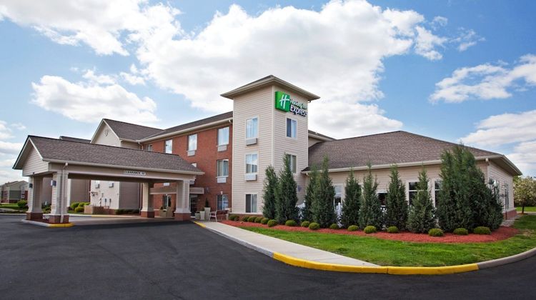 Holiday Inn Express Hotel & Suites Exterior