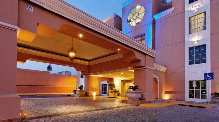 Holiday Inn Express Tecnologico Exterior