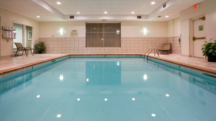 Holiday Inn Express & Suites Downtown Pool