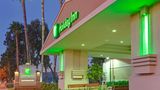 Holiday Inn Hotel & Suites Anaheim Exterior