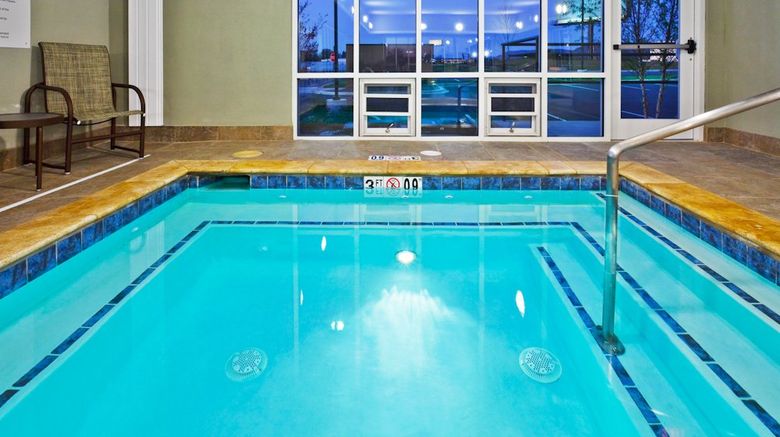 <b>Holiday Inn Express Ooltewah Pool</b>. Images powered by <a href="https://www.leonardoworldwide.com/" title="Leonardo Worldwide" target="_blank">Leonardo</a>.