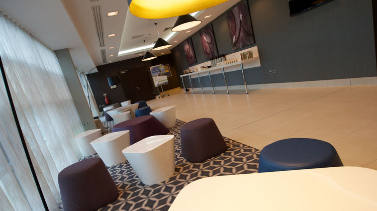 Holiday Inn Southend Lobby