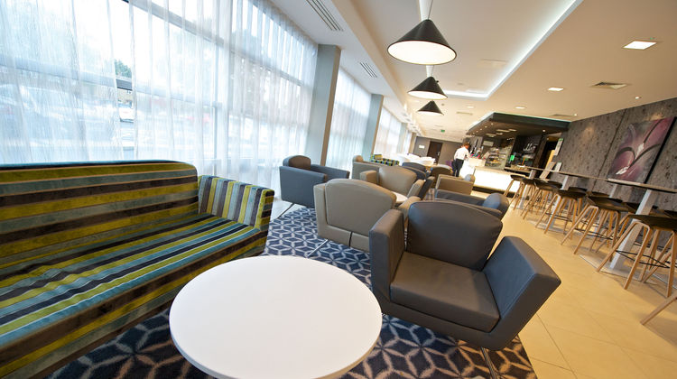 Holiday Inn Southend Lobby
