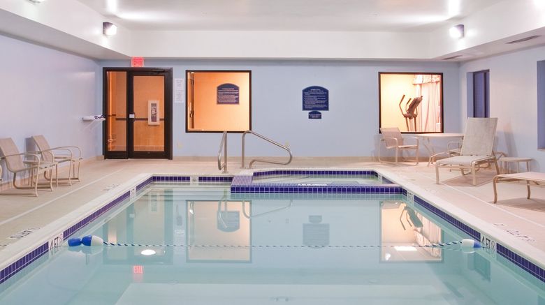<b>Holiday Inn Express & Suites Cleveland Pool</b>. Images powered by <a href="https://www.leonardoworldwide.com/" title="Leonardo Worldwide" target="_blank">Leonardo</a>.