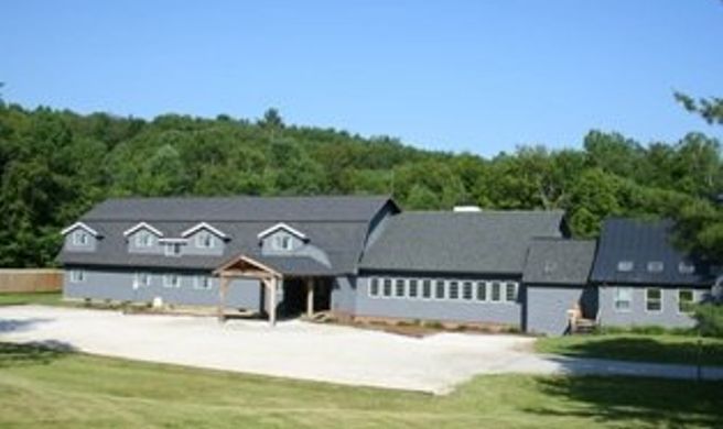 Trailside Inn Exterior