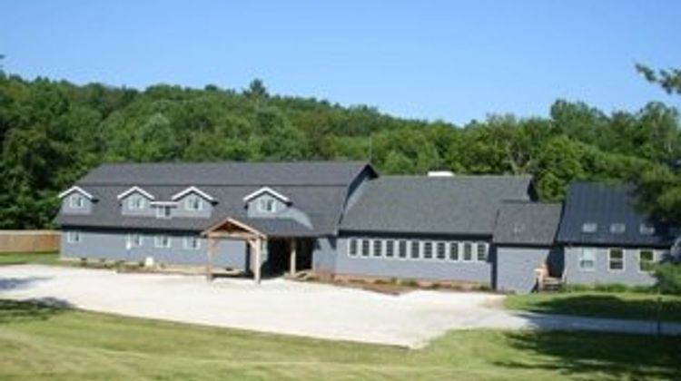Trailside Inn Exterior