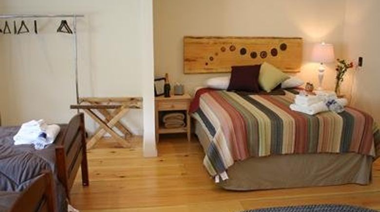 <b>Trailside Inn Room</b>. Images powered by <a href="https://www.leonardoworldwide.com/" title="Leonardo Worldwide" target="_blank">Leonardo</a>.