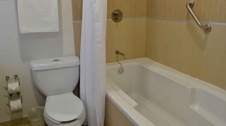 Holiday Inn Express Guaymas Suite