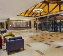 Holiday Inn Express Changbaishan Lobby