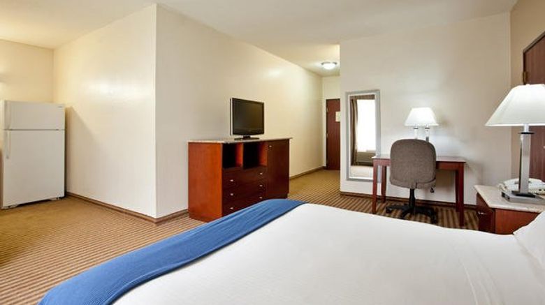 <b>Holiday Inn Express Room</b>. Images powered by <a href="https://www.leonardoworldwide.com/" title="Leonardo Worldwide" target="_blank">Leonardo</a>.