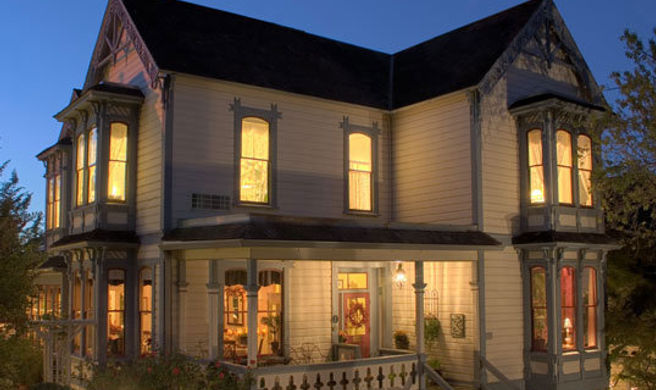 The Winchester Inn Exterior