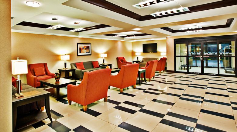 <b>Holiday Inn Express Hotel & Suites Lobby</b>. Images powered by <a href="https://www.leonardoworldwide.com/" title="Leonardo Worldwide" target="_blank">Leonardo</a>.