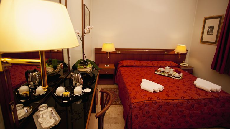 <b>Augustus Hotel Room</b>. Images powered by <a href="https://www.leonardoworldwide.com/" title="Leonardo Worldwide" target="_blank">Leonardo</a>.