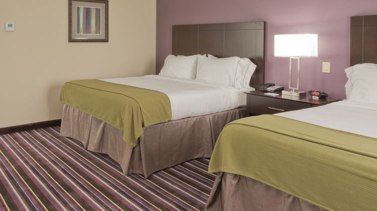 Holiday Inn Express Suites Raceland Room