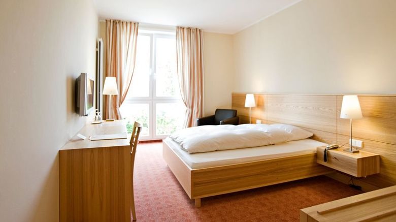 <b>Hotel Sonne Room</b>. Images powered by <a href="https://www.leonardoworldwide.com/" title="Leonardo Worldwide" target="_blank">Leonardo</a>.