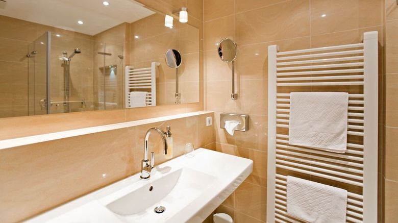 <b>Hotel Sonne Room</b>. Images powered by <a href="https://www.leonardoworldwide.com/" title="Leonardo Worldwide" target="_blank">Leonardo</a>.