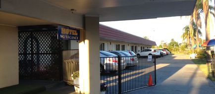 Main Street Motel Exterior