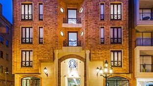 Le Manoir Hotel