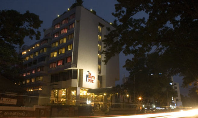Hotel The South Park Exterior