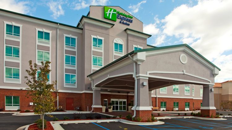 Holiday Inn Express Hotel & Suites Exterior
