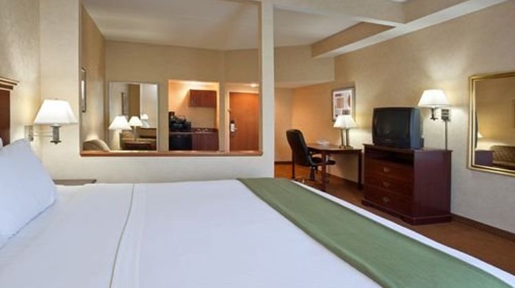 Holiday Inn Express Room